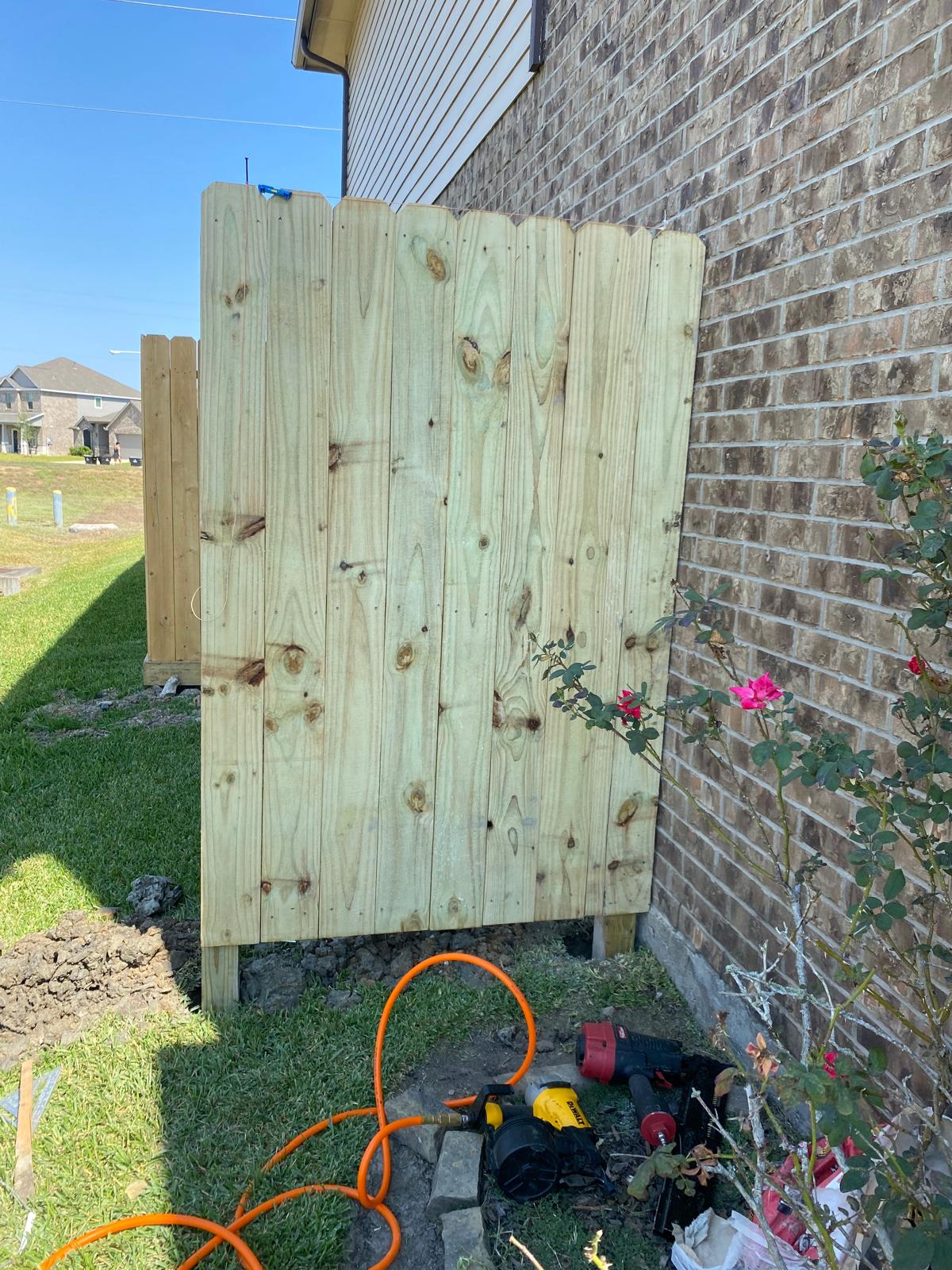 Secure Your Sanctuary: Mustang Fencing & Gates in 77054 - Image 4